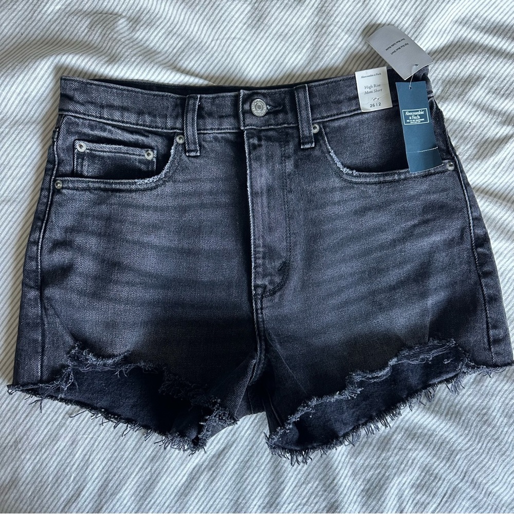 Abercrombie & Fitch Mom Short
